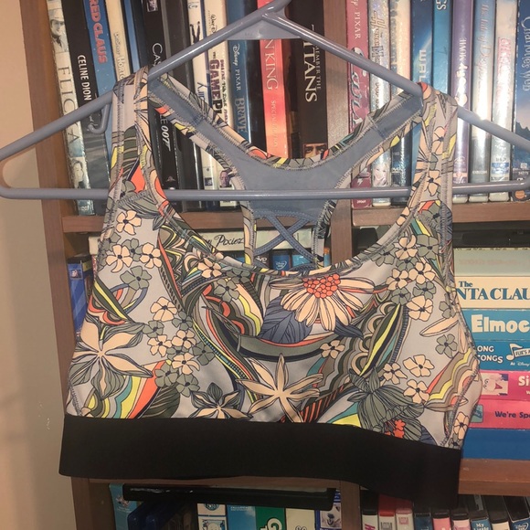 Victoria's Secret Other - Victoria Secret Sport Bra Floral Floral Print Sz M